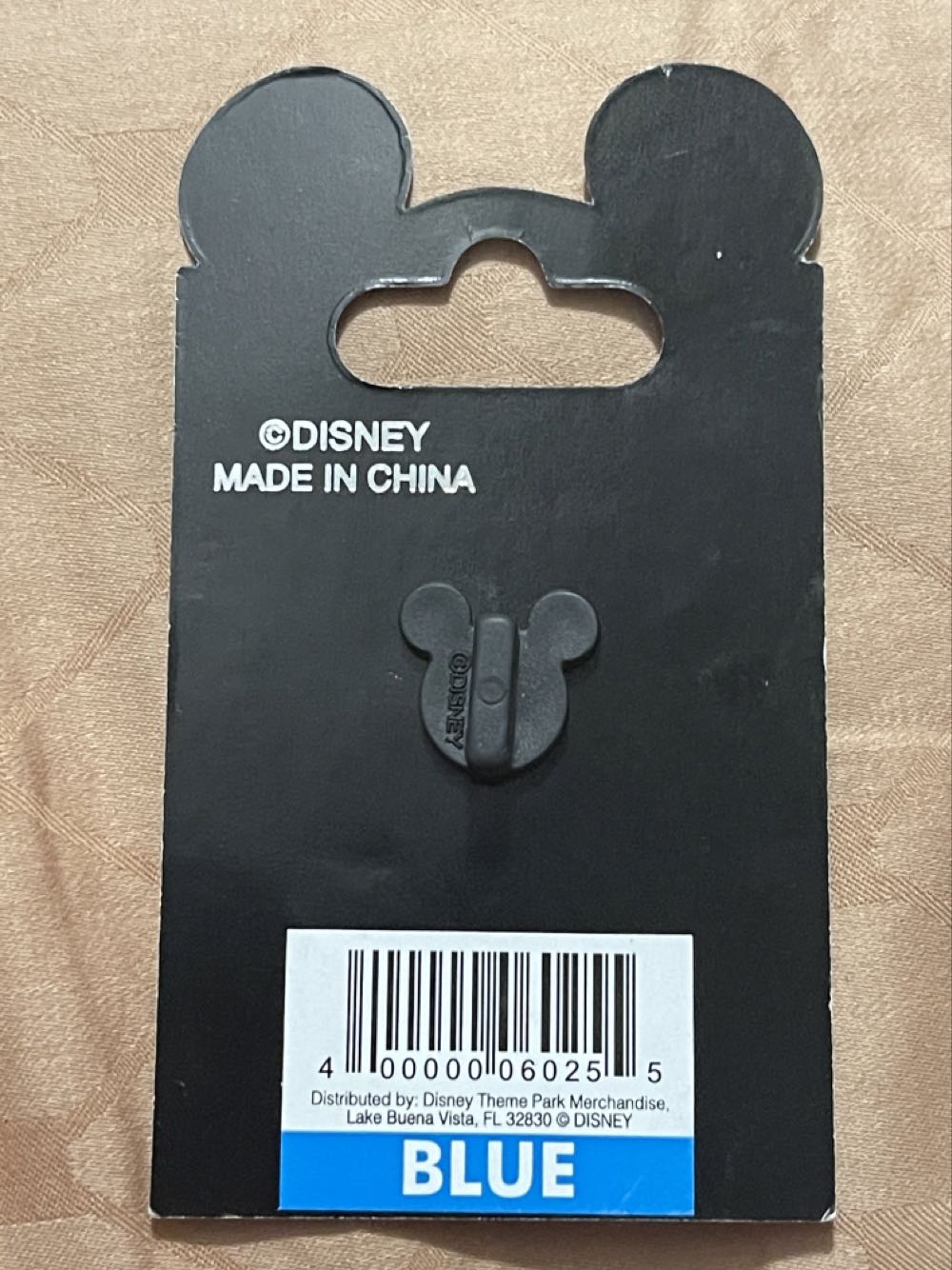 Mary Poppins - “Practically Perfect In Every Way” - Rack pin collectible [Barcode 400000060255] - Main Image 2