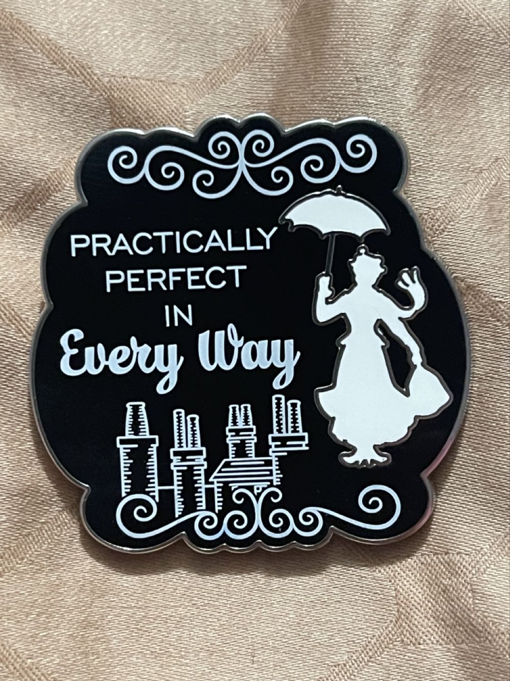 Mary Poppins - “Practically Perfect In Every Way” - Rack pin collectible [Barcode 400000060255] - Main Image 3