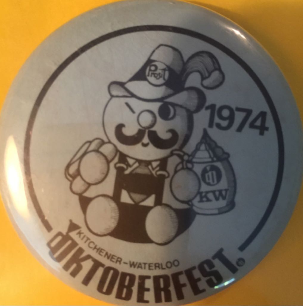 DLR - Stitch Sundays (Graceland Boxed Pin Set) Nani & Lilo