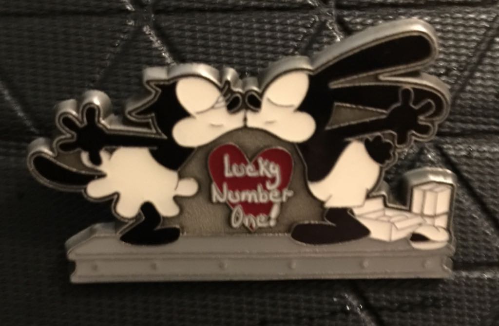 DLR - 2014 Hidden Mickey Series - Deck of Cards - Mickey Mouse