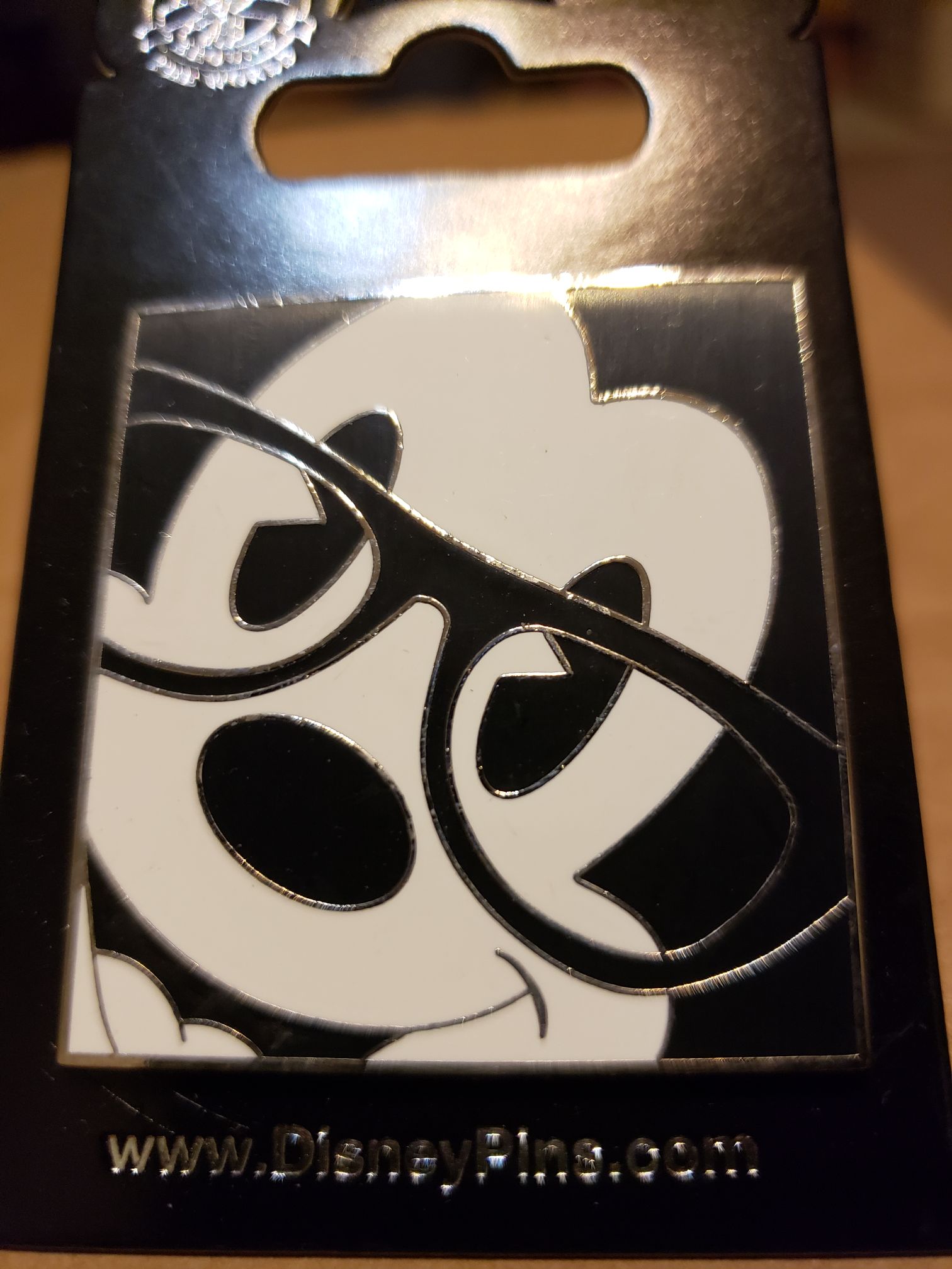 Disney Mickey glasses  pin collectible [Barcode 400008652797] - Main Image 1