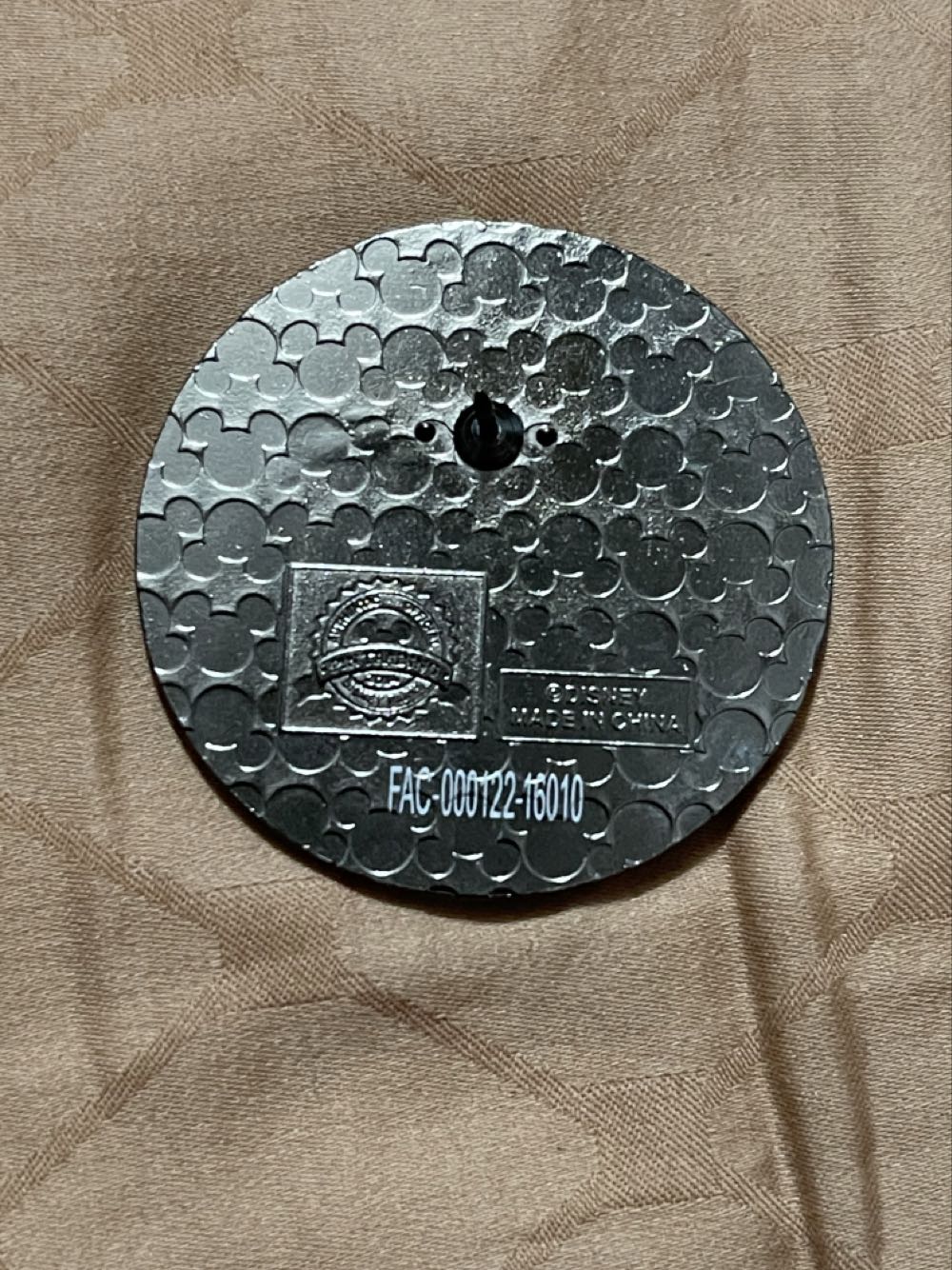 Mouseketeers (Mickey Mouse Club) - Rack pin collectible [Barcode 400008652889] - Main Image 4