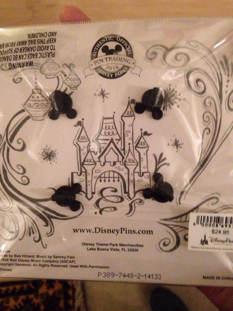 Alice In Wonderland - Open Edition pin collectible [Barcode 400008695732] - Main Image 2