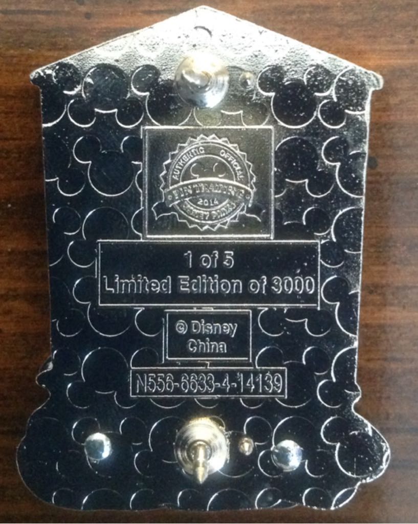 All Tricks No Treats N556-6633-4-14139 - Pin pin collectible [Barcode 400008702829] - Main Image 2