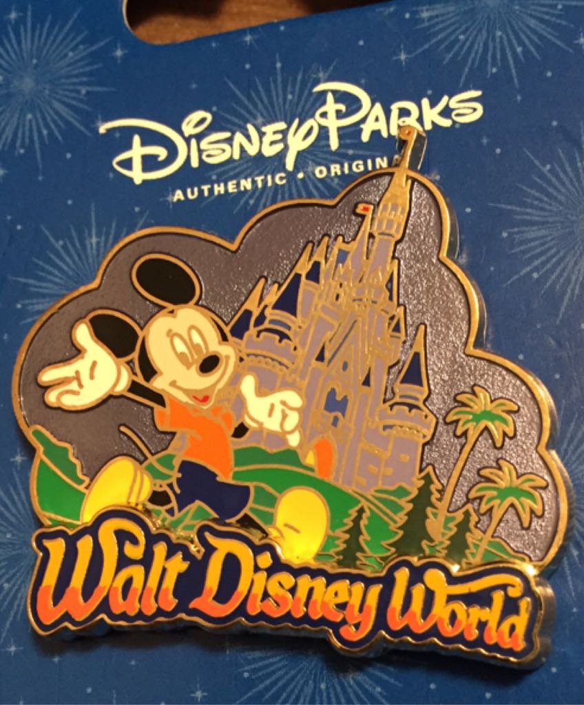 Four Parks, One World- Goofy & Spaceship Earth