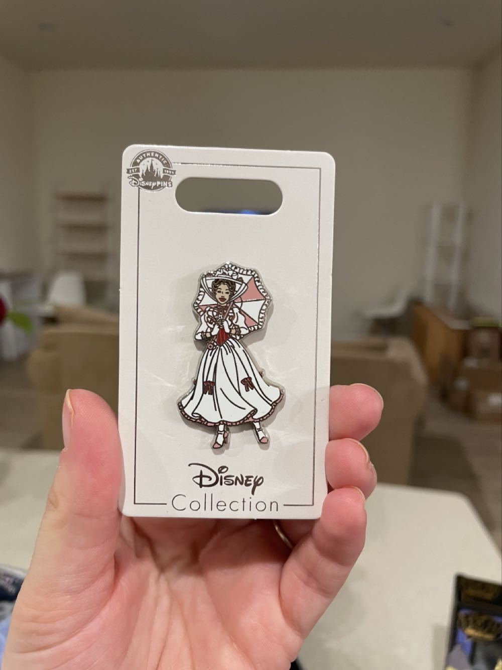 Mary Poppins - Movies pin collectible [Barcode 400008849654] - Main Image 2