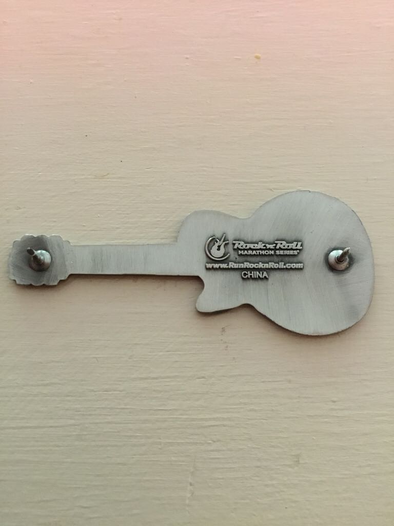 Washington DC Rock N Roll 1/2 Marathon Guitar  pin collectible - Main Image 2