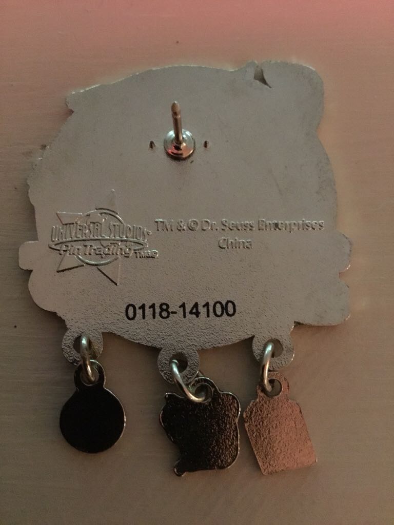 Dr. Seuss  pin collectible - Main Image 2