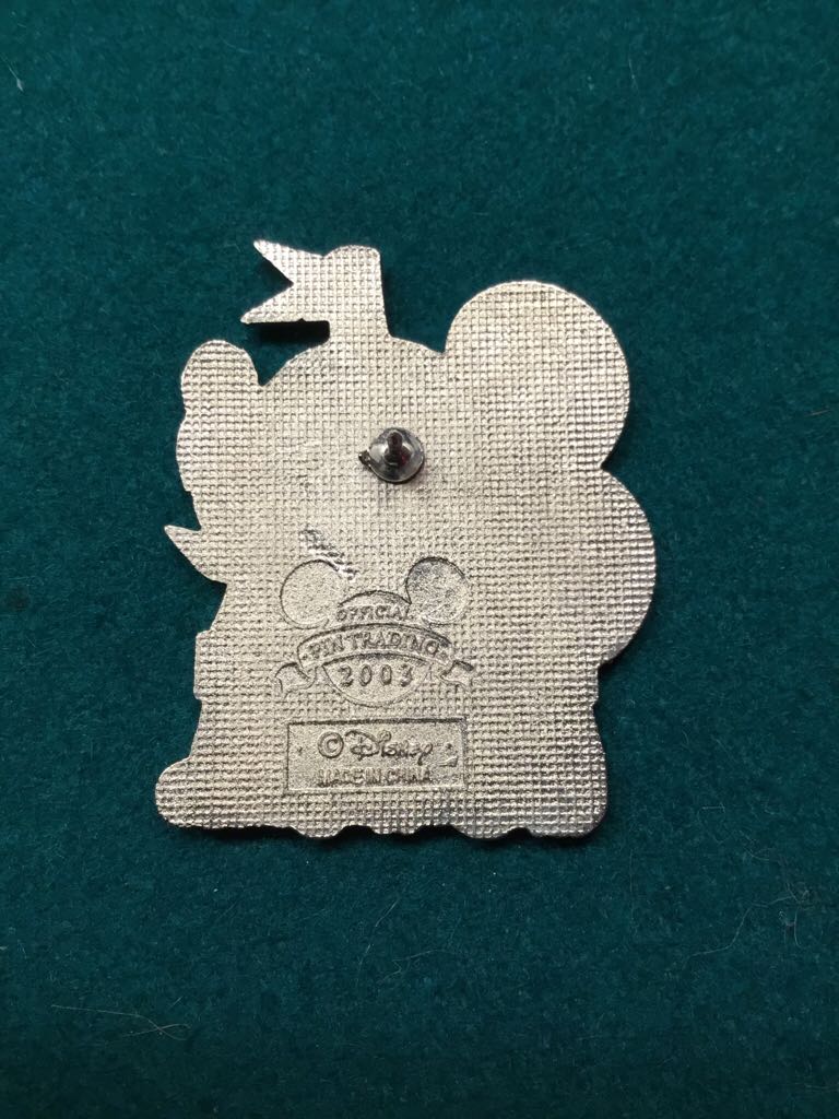 Magic Kingdom  pin collectible - Main Image 2