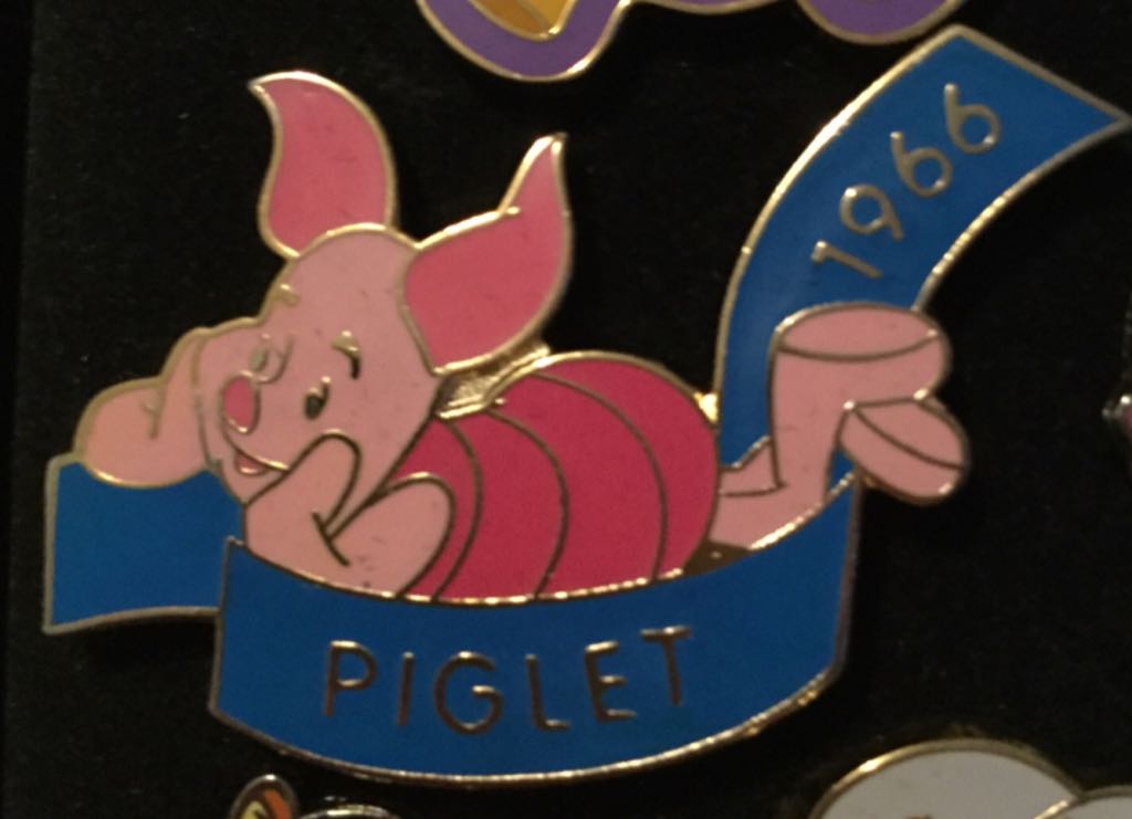 Piglet 1966 - Pin pin collectible - Main Image 1