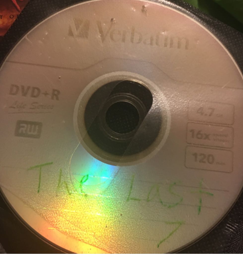 Hello Kitty Puzzle Piece Airplane