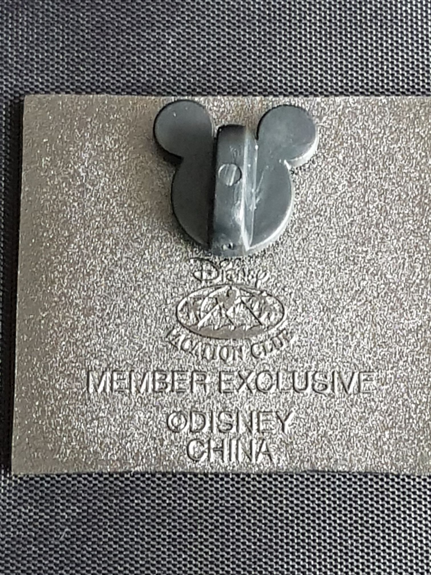 Saratoga Springs  pin collectible - Main Image 2