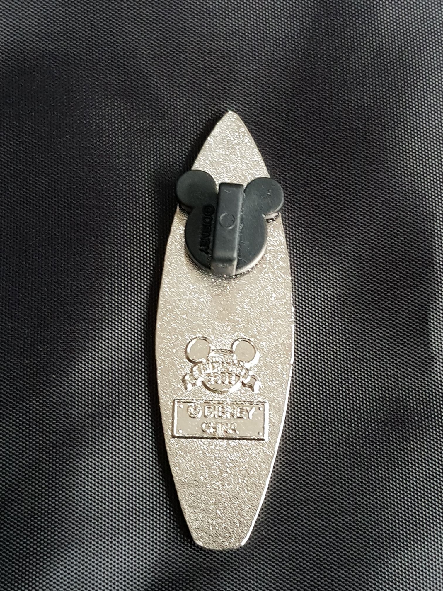 Typhoon Lagoon - Disney pin collectible - Main Image 2