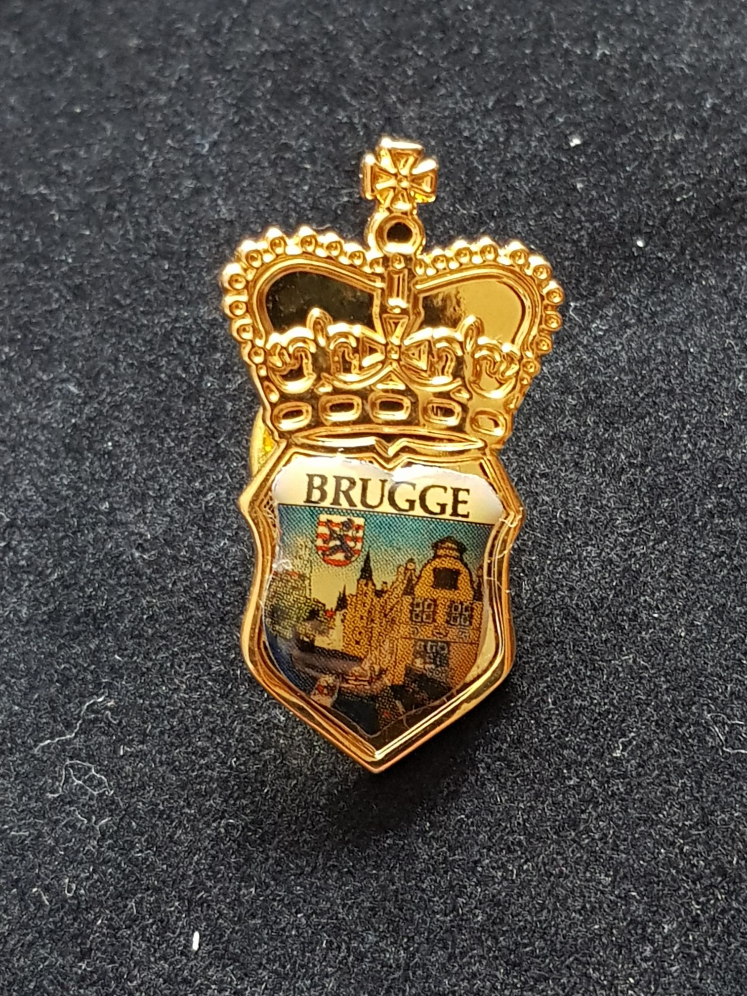 Pokemon: Pikachu Pin