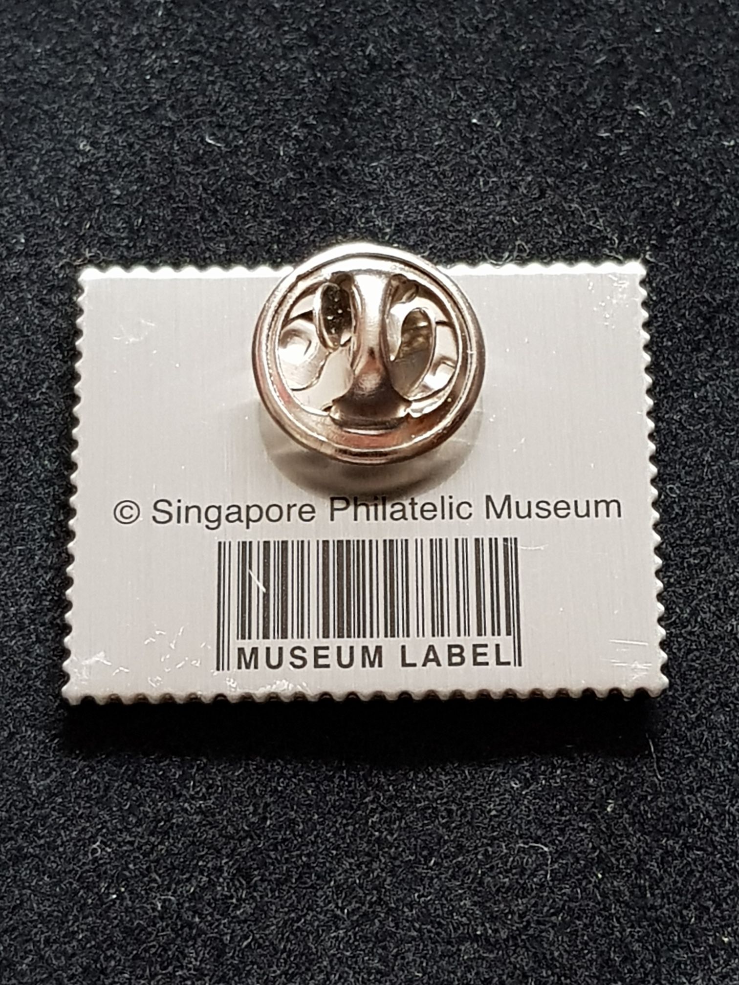 Singapore  pin collectible - Main Image 2
