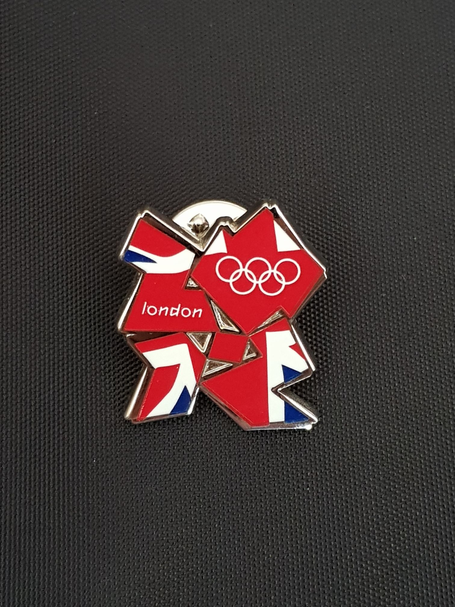 London olympics  pin collectible - Main Image 1
