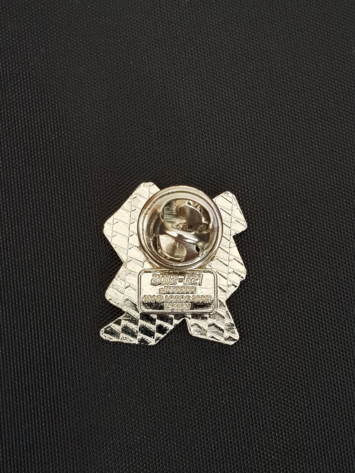 London olympics  pin collectible - Main Image 2