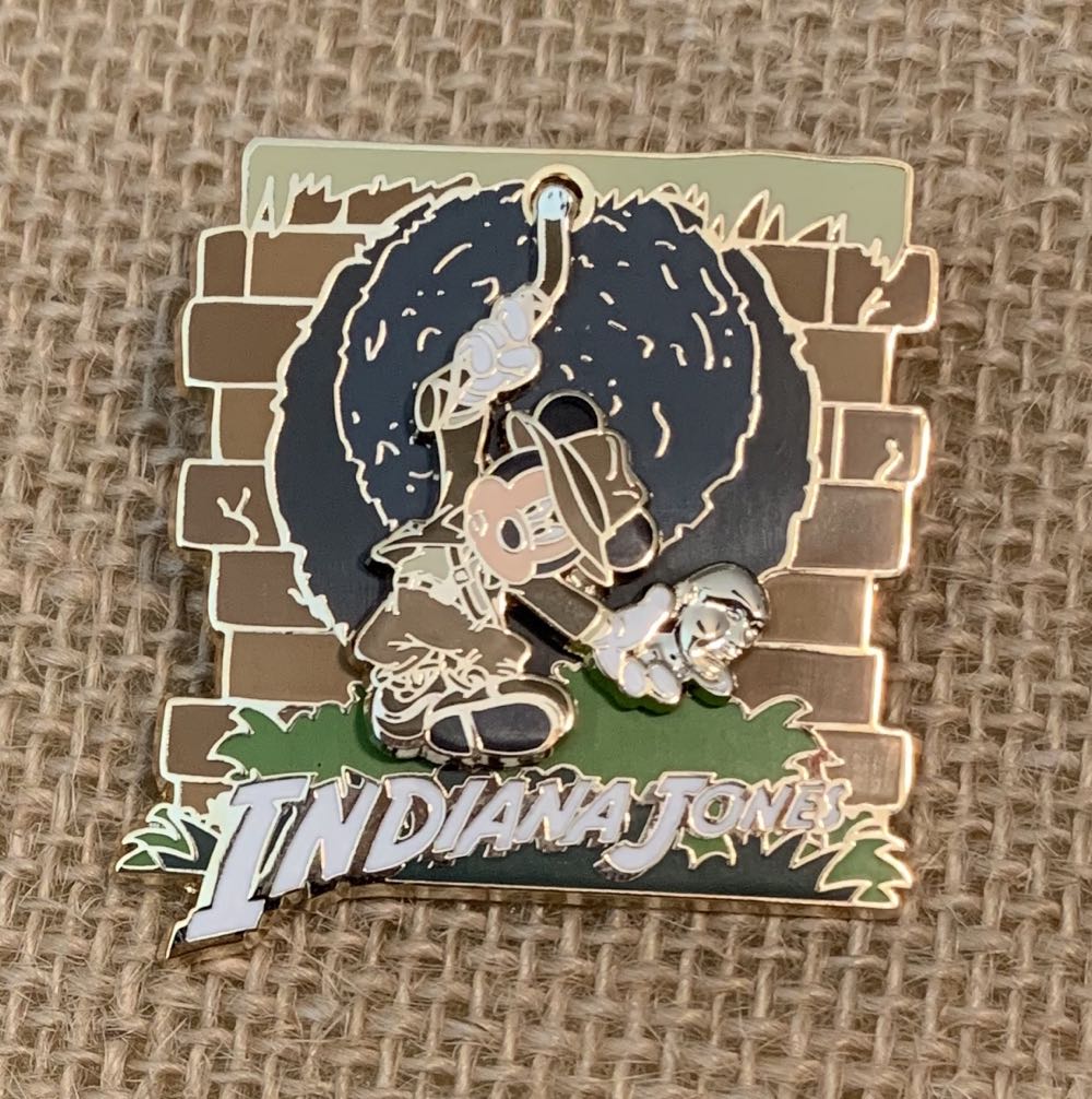 Indiana Jones Swinging (Mickey Mouse) - Disney Parks Pin - Rack pin collectible [Barcode 400009176773] - Main Image 3
