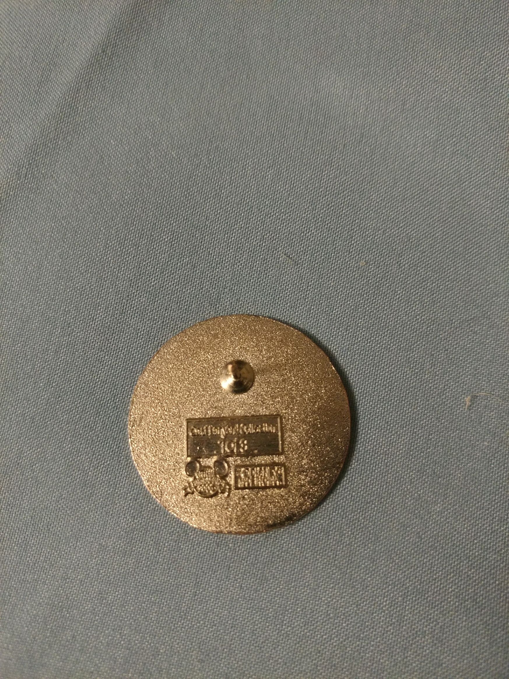 Circle Hidden Mickey Blue - Disney pin collectible - Main Image 2