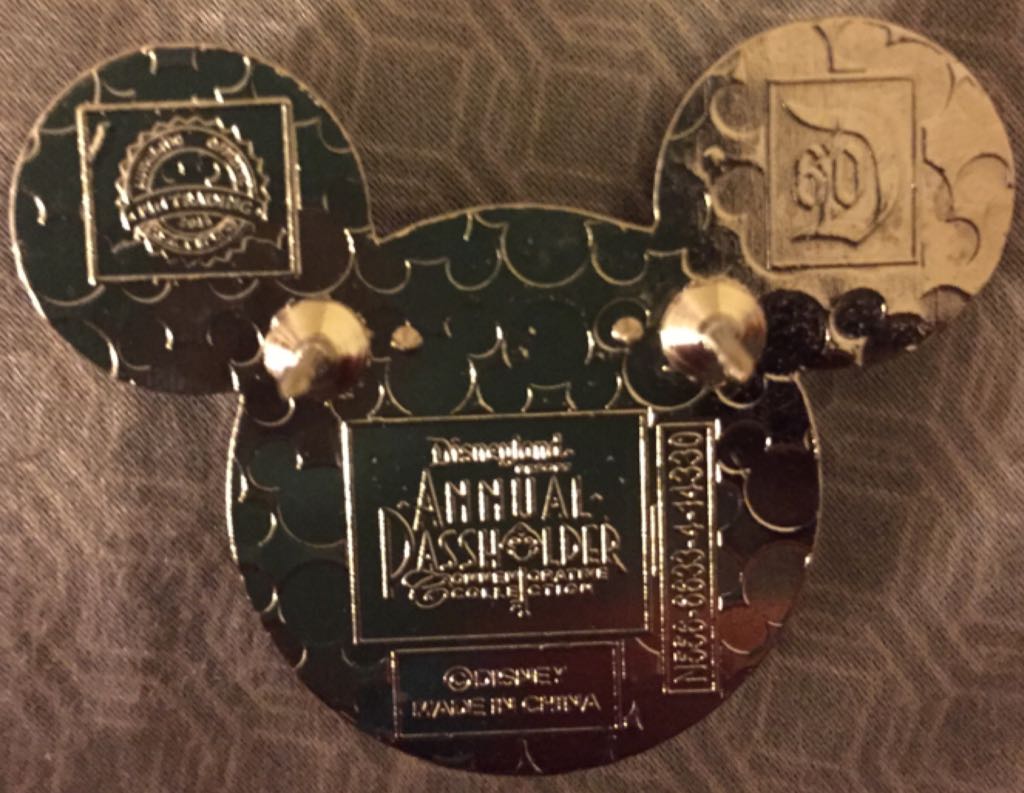 D60 Annual Pass Mickey Ears Diamond Celebration - Disney pin collectible [Barcode 400009217667] - Main Image 2