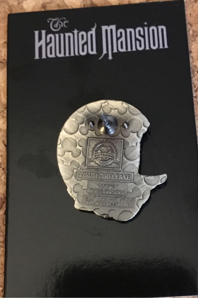 Madame Leota from Haunted Mansion Mystery Set 2017 - Disney pin collectible - Main Image 2