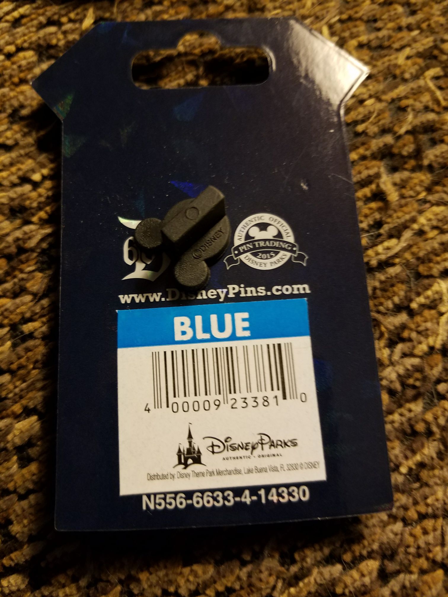 D60 Celebration Minnie Sleeping Beauty Castle - Disney pin collectible [Barcode 400009233810] - Main Image 2