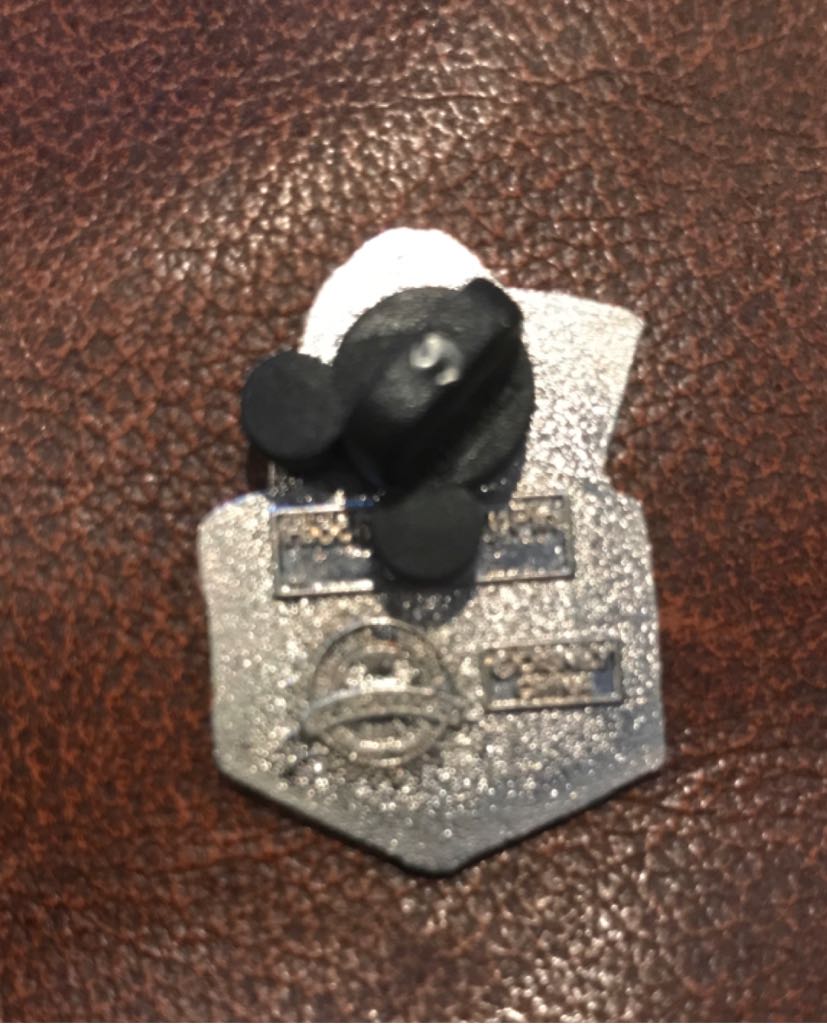 Grumpy Dwarf - 2009 Hidden Mickey Series - Disney pin collectible - Main Image 2