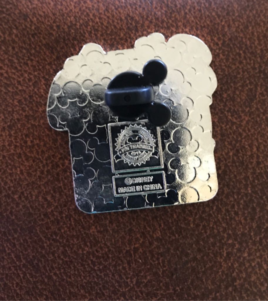 Donald Duck - 2014 Cowboy Donald - Disney pin collectible - Main Image 2