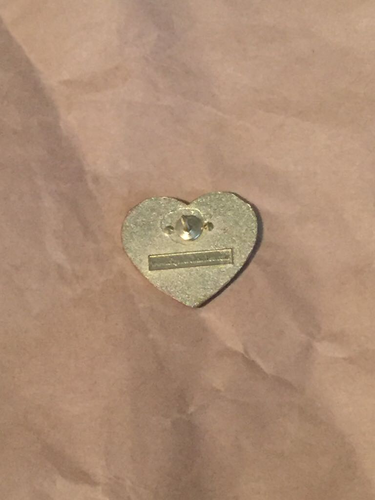 I Love Chicago  pin collectible - Main Image 2