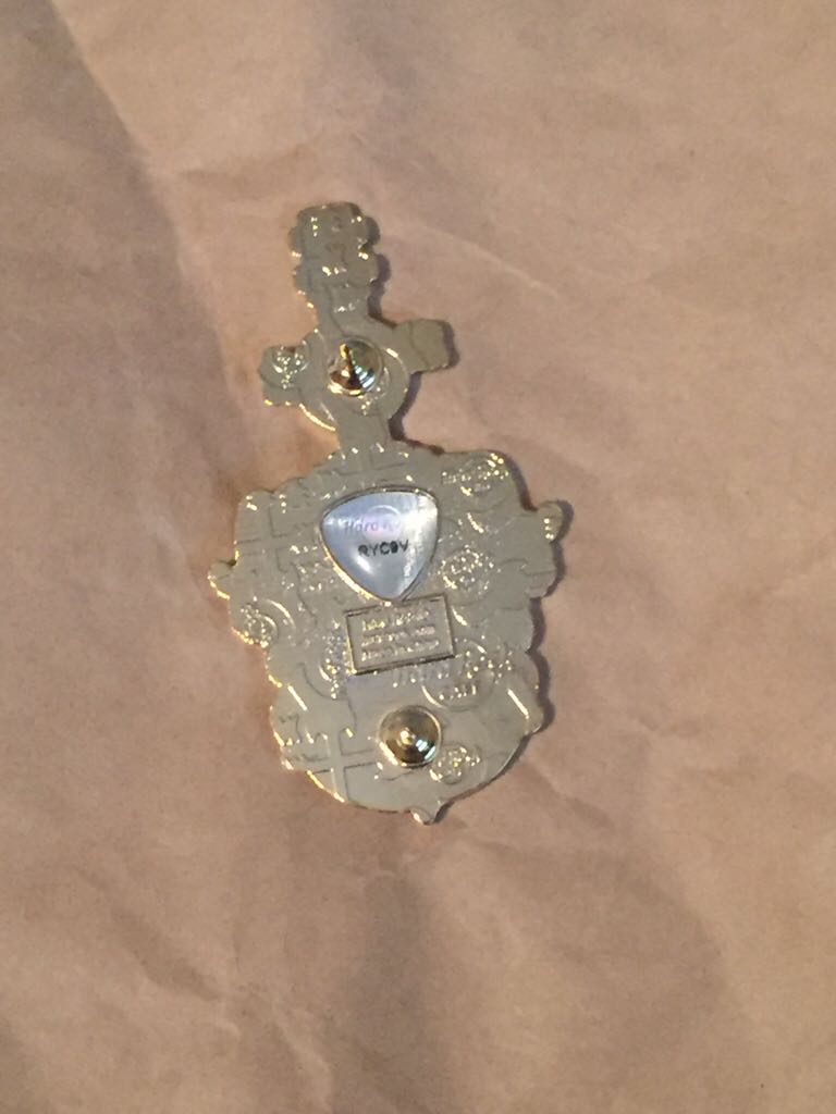 Hard Rock Hotel Chicago Guitar - Hard Rock Cafe pin collectible - Main Image 2