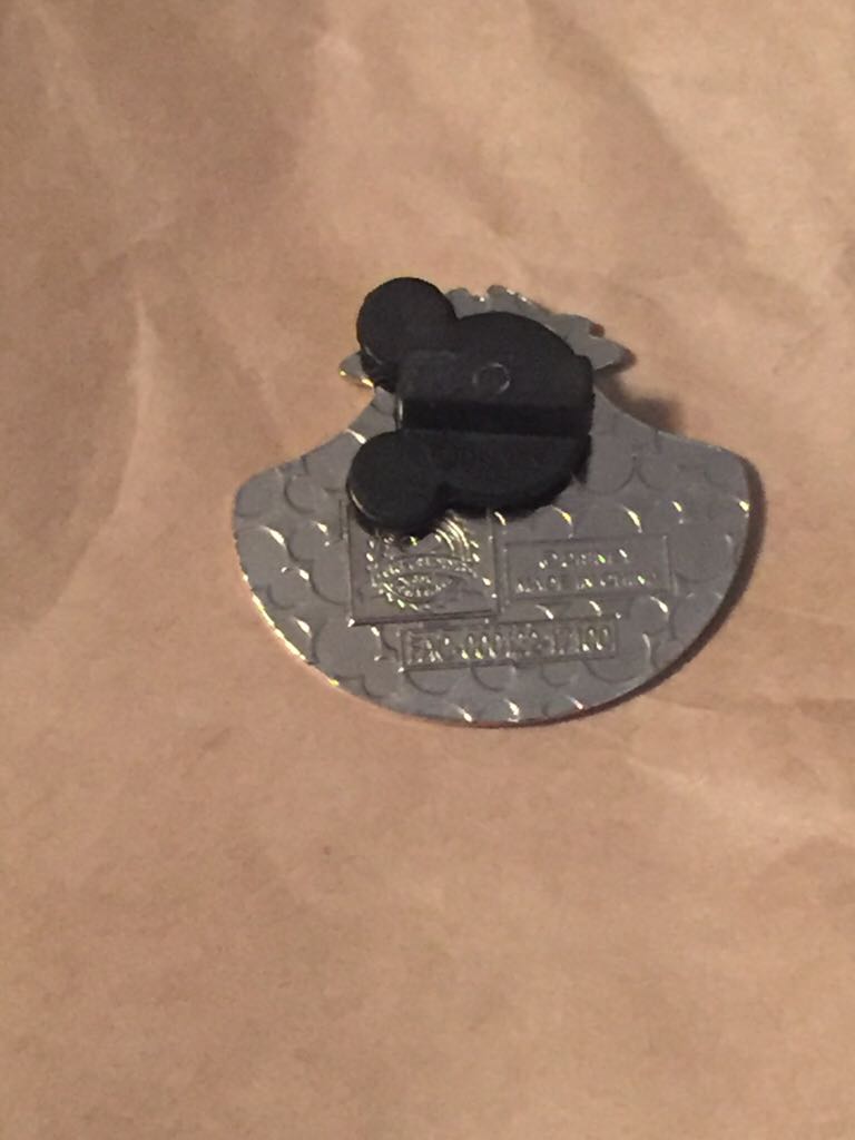 Cheshire Cat Emoji Love - Disney pin collectible - Main Image 2