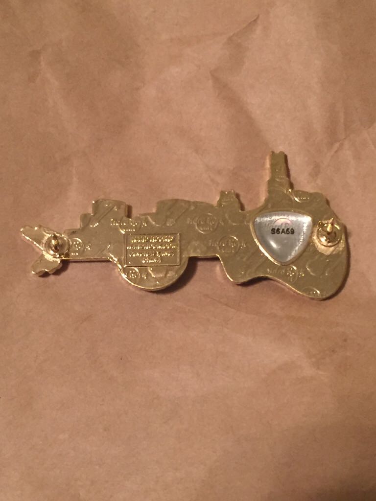 Hard Rock Cafe Chicago Skyline Guitar - Hard Rock Cafe pin collectible - Main Image 2