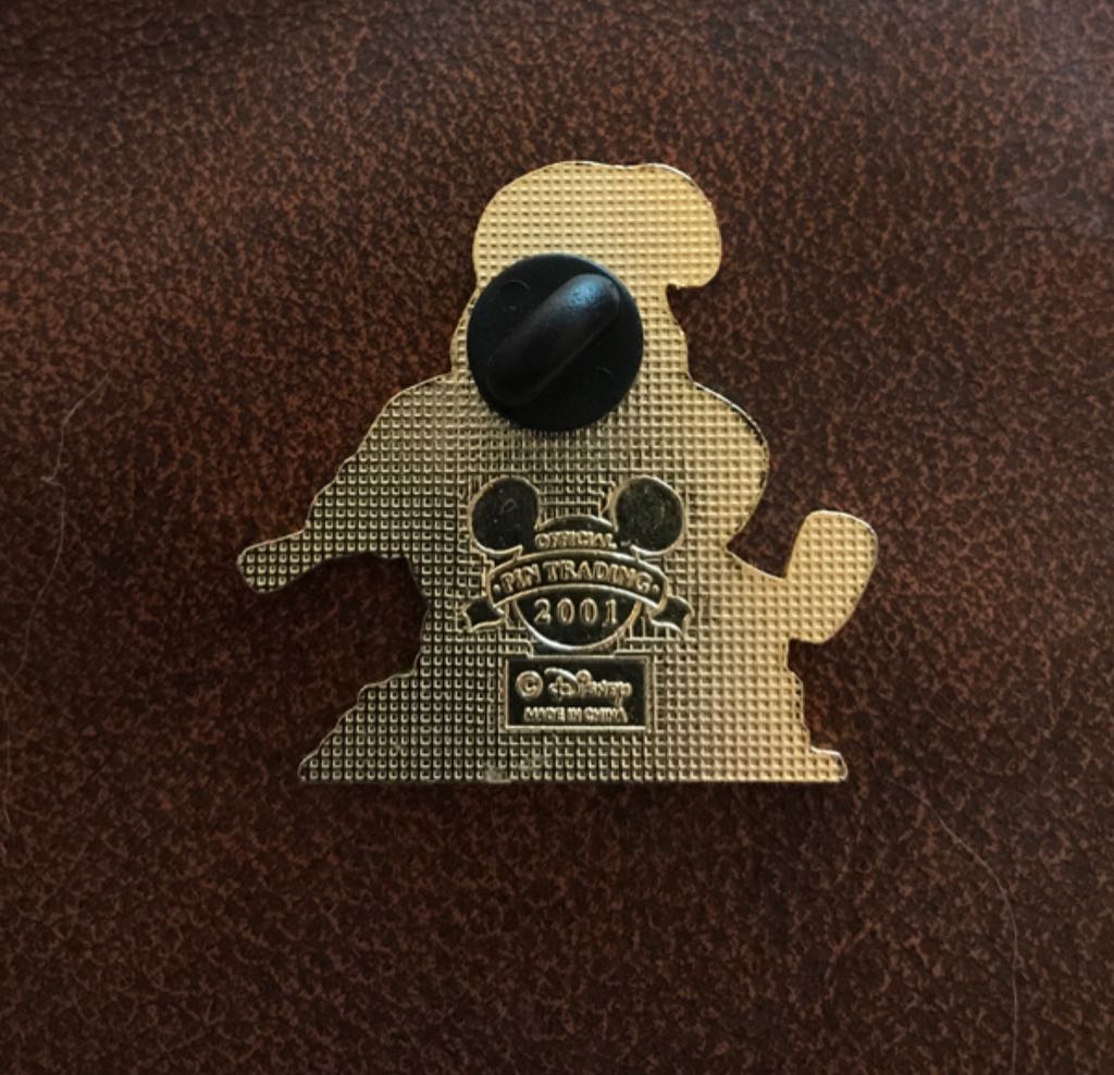 Grumpy Golfing - Disney pin collectible - Main Image 2