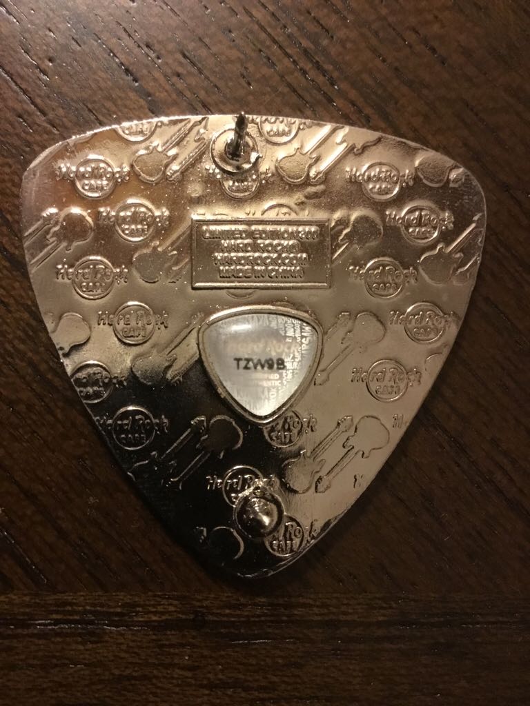 New York Hard Rock Runners Pick  pin collectible - Main Image 2
