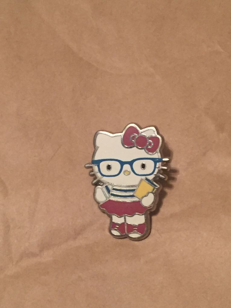 Hello Kitty Maneki Neko Lucky Cat