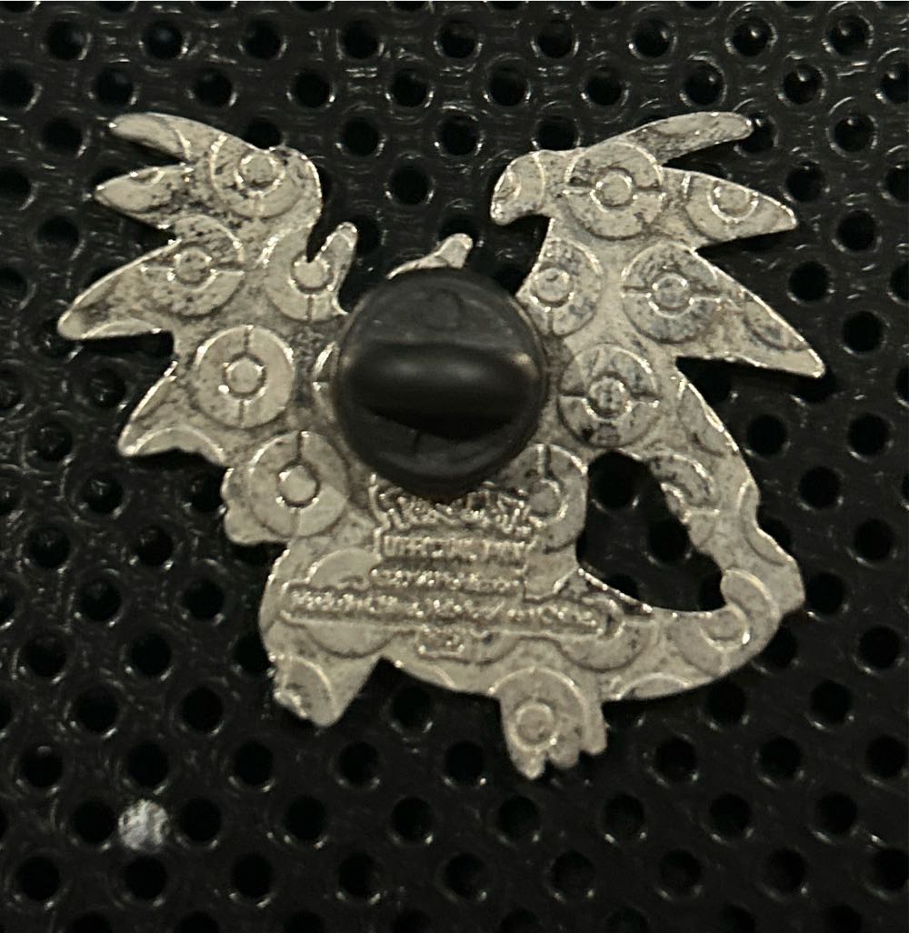 Mega Charizard X (Pokémon) - Pokémon Enamel pin collectible - Main Image 2