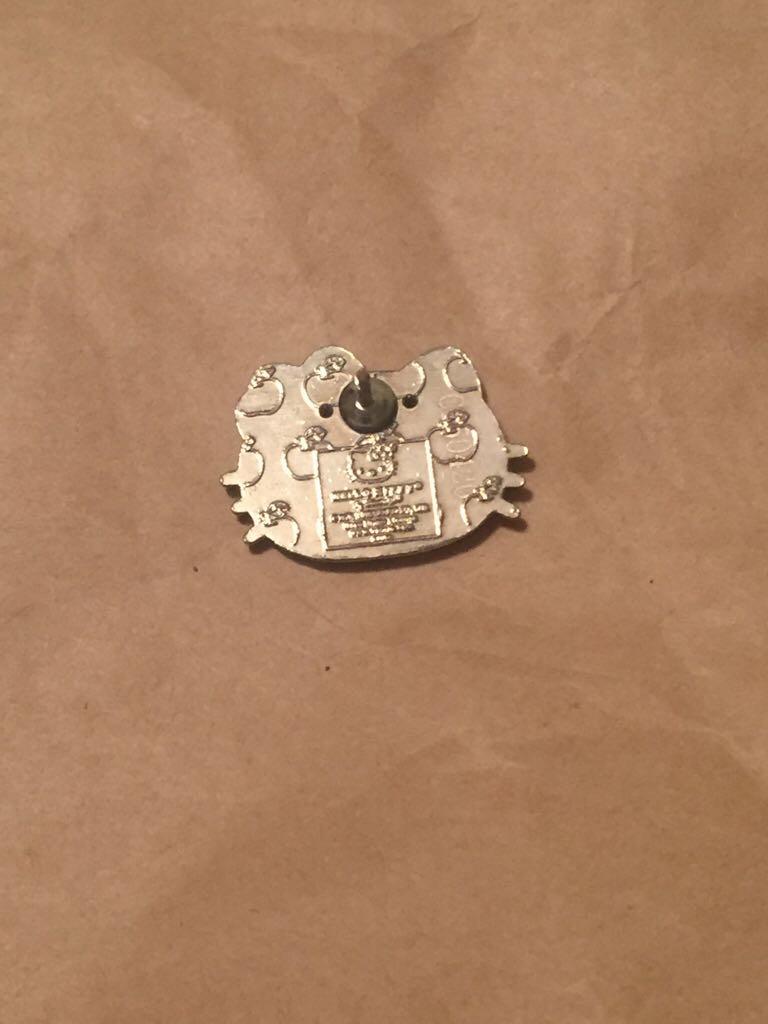 Hello Kitty Face  pin collectible - Main Image 2