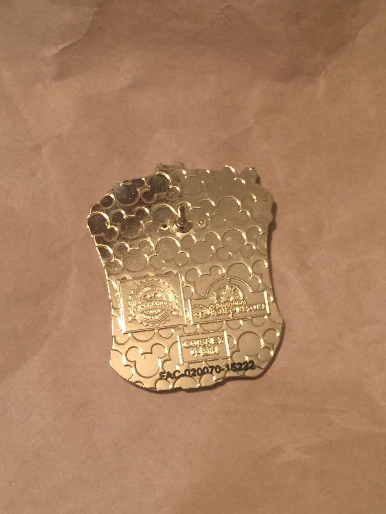 Alice Shanghai - Disney pin collectible - Main Image 2