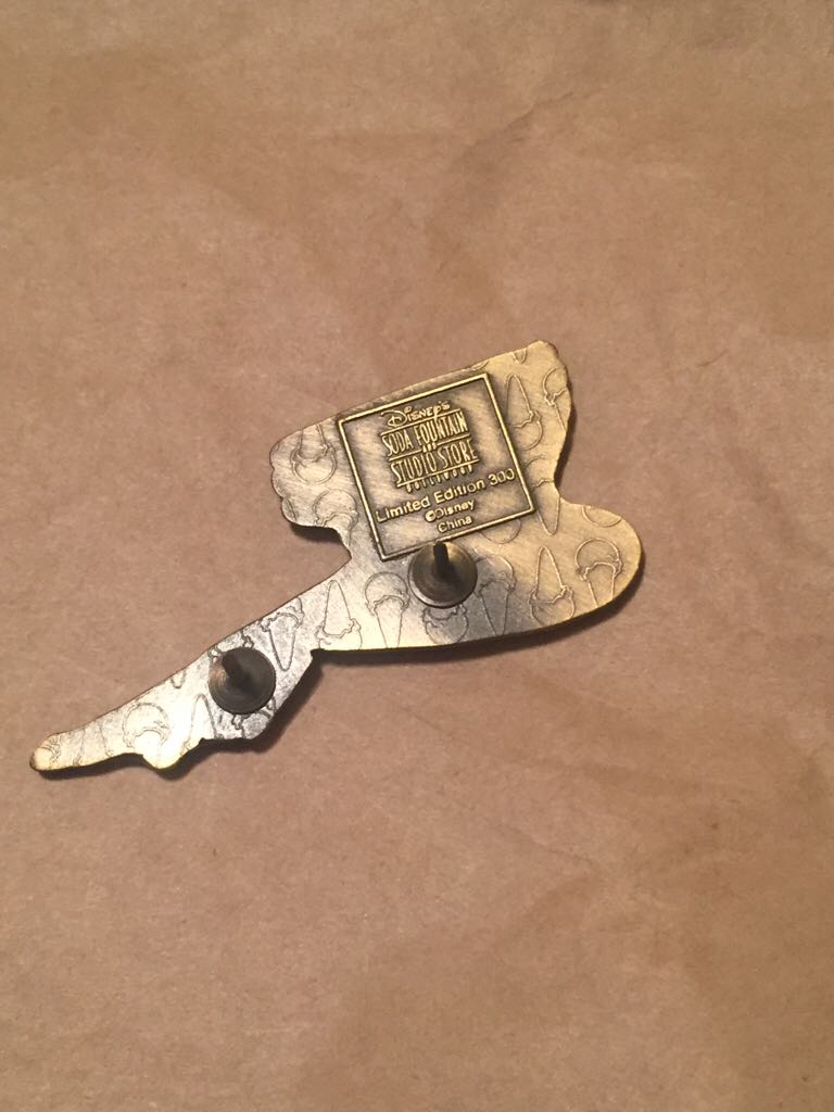 Mad Hatter Hat - Disney pin collectible - Main Image 2