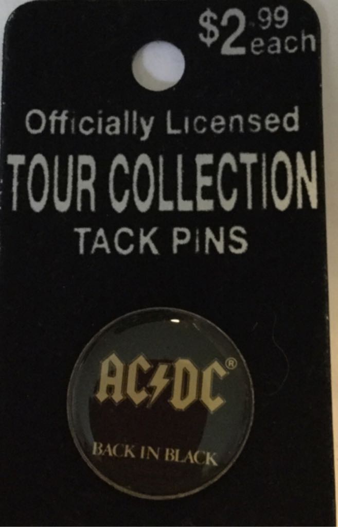 Sea World Dolphin Pin