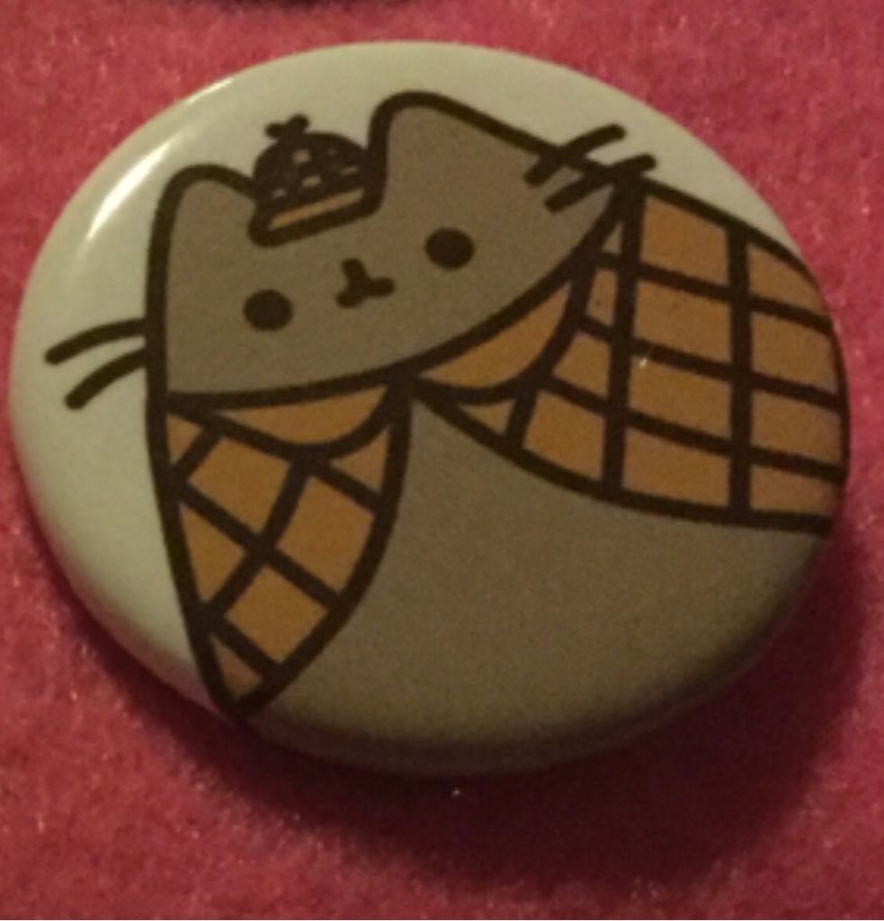 Pusheen Sherlock  pin collectible - Main Image 1