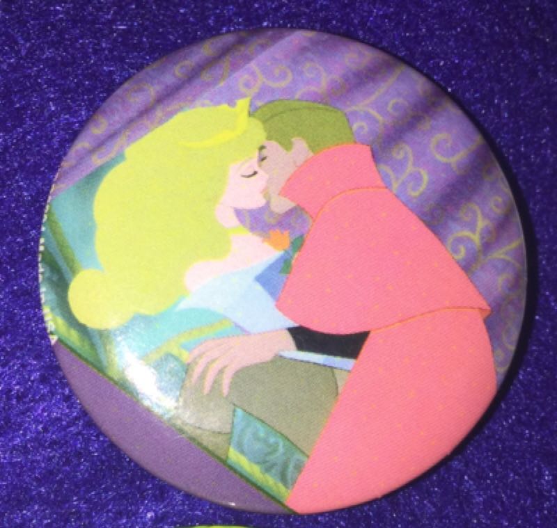 Sleeping Beauty True Loves Kiss  pin collectible - Main Image 1