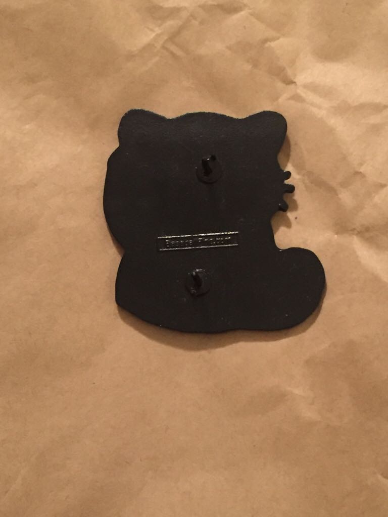 Cheshire Cat Maneki Neko Yellow  pin collectible - Main Image 2