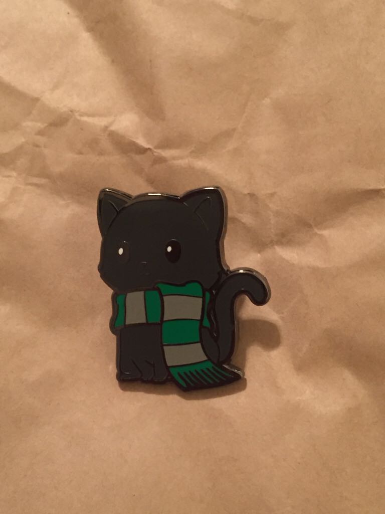 Alice In Wonderland - Alice - SDR - Reveal/Conceal Mystery Cutie Pin Collection