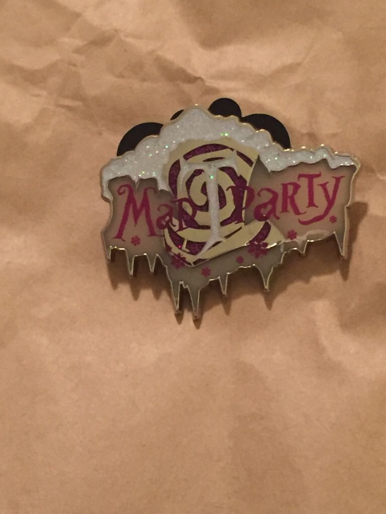 Snow White and the Seven Dwarfs - 2014 Hidden Mickey Series - Doc