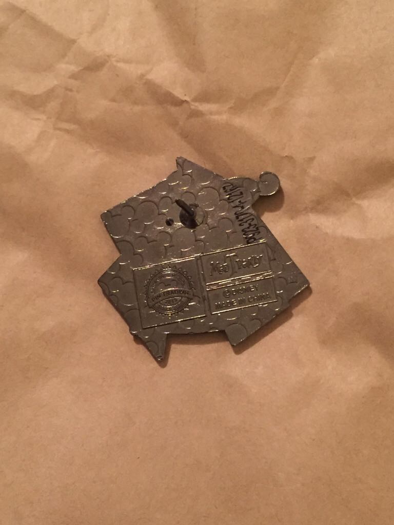 Caterpiller Mad T Party - Disney pin collectible - Main Image 2