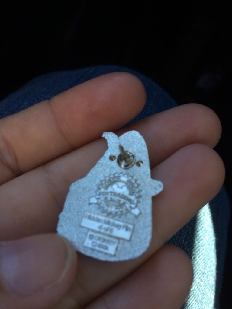 Shock Candy Corn - Disney pin collectible - Main Image 2