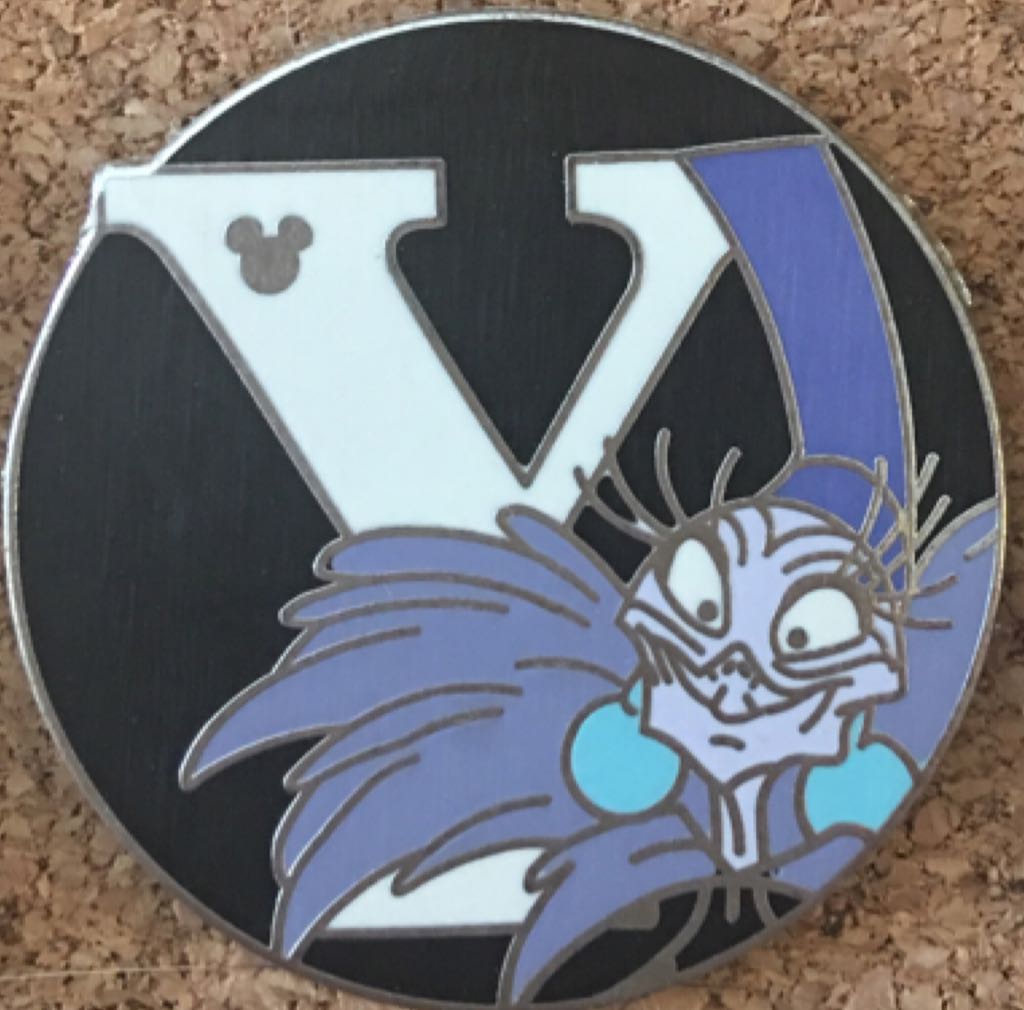 Pirates Of The Carribbean Skull With DLR 2007 Mickey Mouse Ears Pin