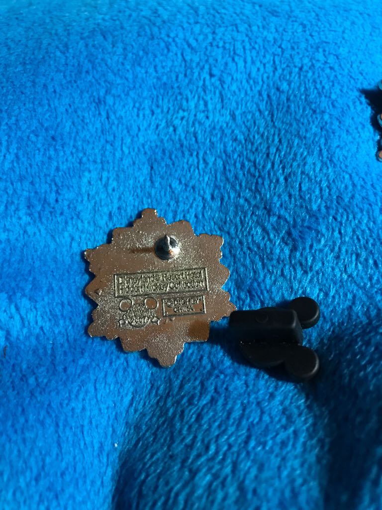 2007 Hotel Hidden Mickey Snowflake - Disney pin collectible - Main Image 2