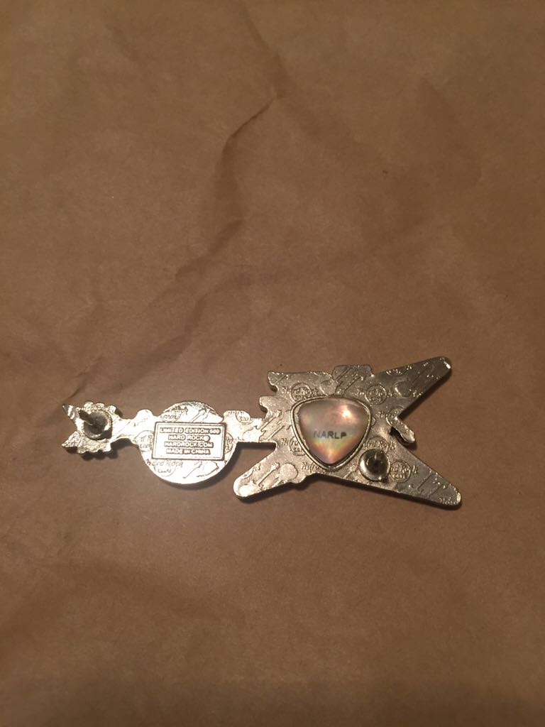 Hard Rock Cafe Dallas Pegasus Guitar - Hard Rock Cafe pin collectible - Main Image 2